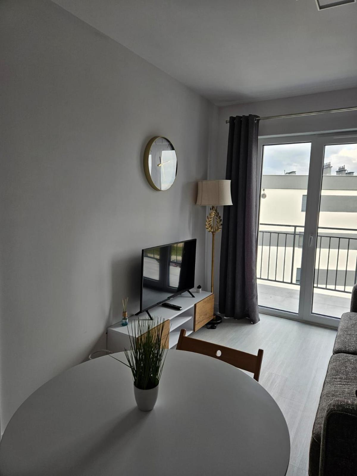 Apartment - Osiedle Przylesie Namyslow